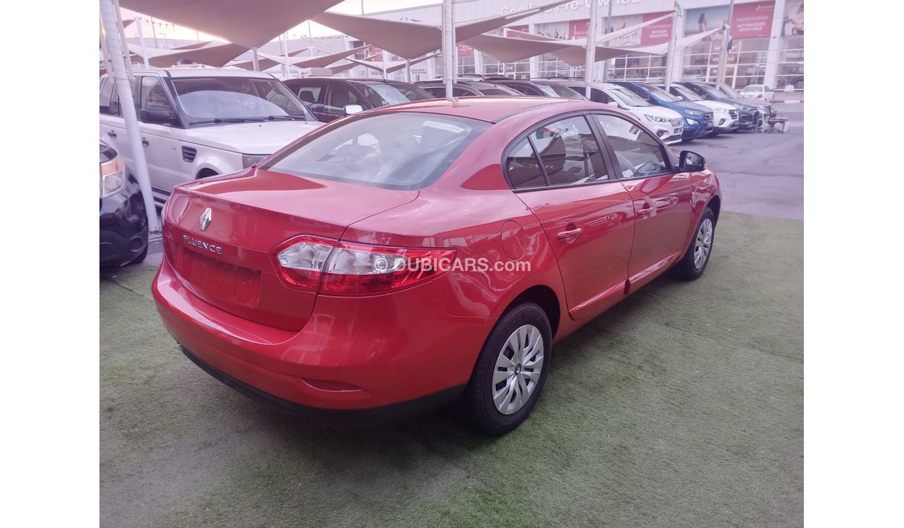 Renault Fluence Gulf model 2014, without accidents, FM radio, in excellent condition, you do not need any expenses