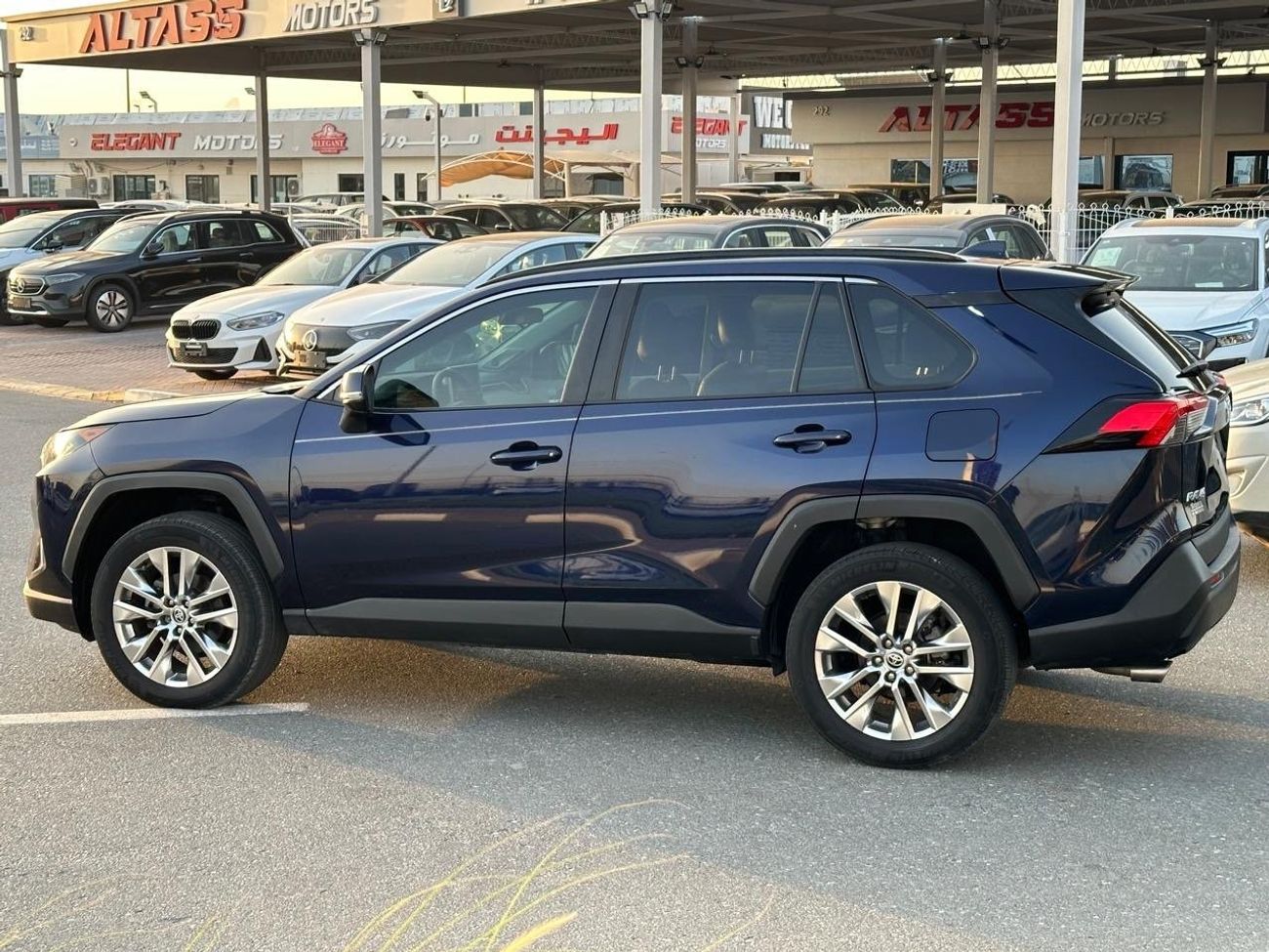 Toyota RAV4 2021 RAV4 xle premium