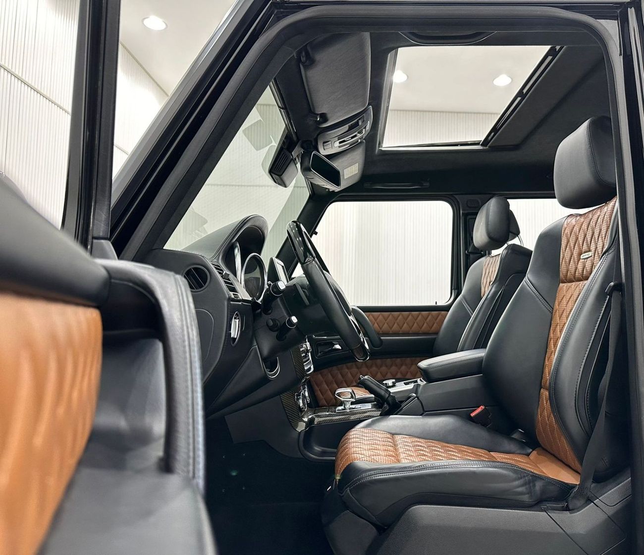 Mercedes-Benz G 63 AMG 2015 Mercedes Benz G63 AMG, Full Service History, Full Options, Excellent Condition, GCC