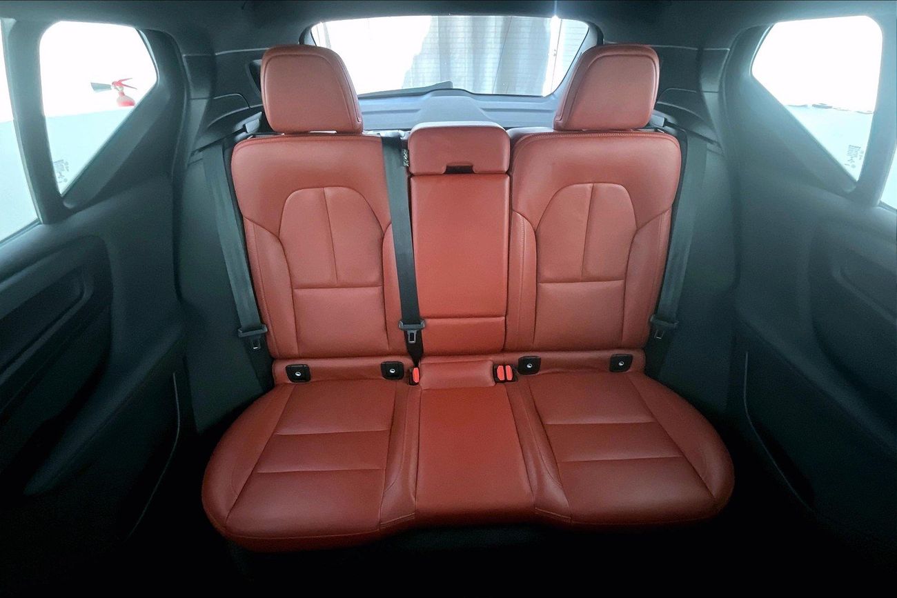 فولفو XC 40 T5 Momentum | شامل الضمان | 0 ﺪﻔﻋﺓ ﺃﻮﻟﻯ