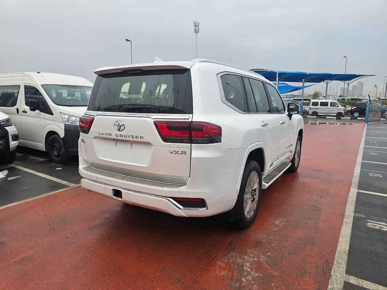 Toyota Land Cruiser VXR