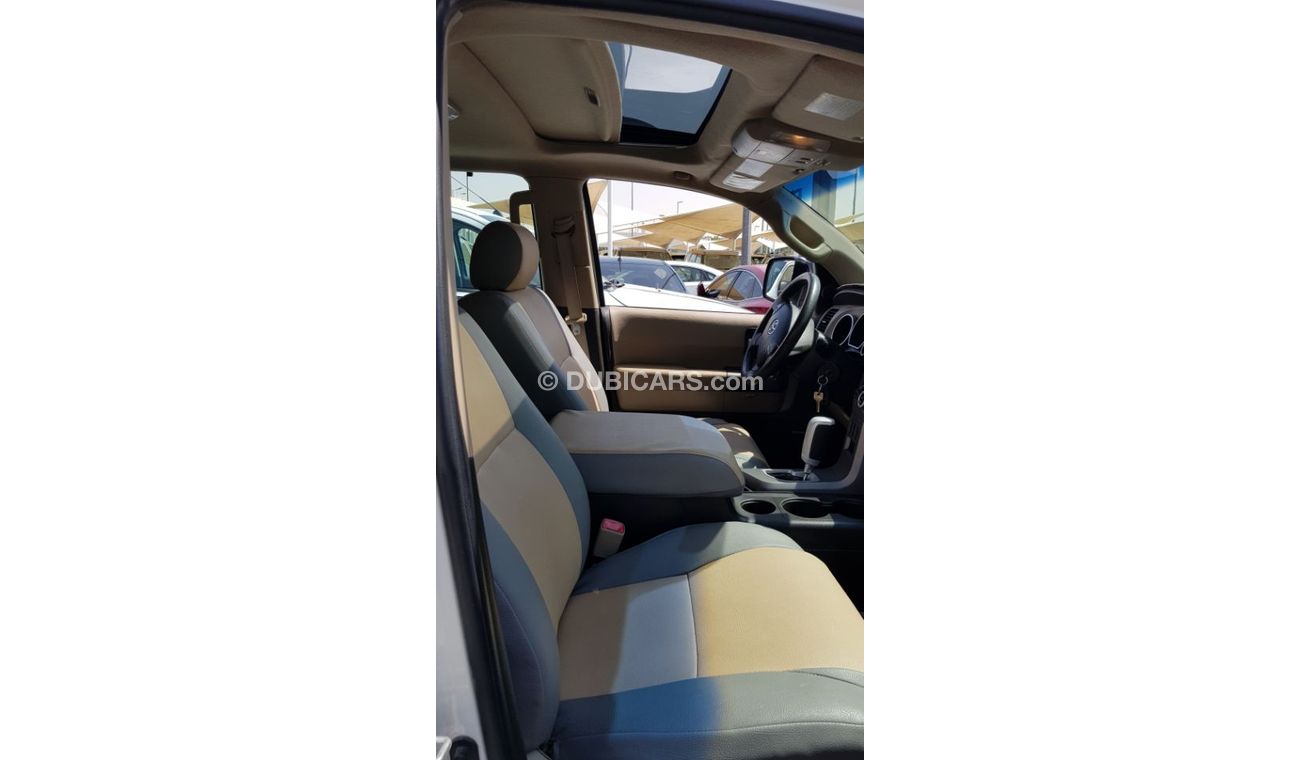 تويوتا سيكويا 2011 gulf specs Full options gcc specs low mileage