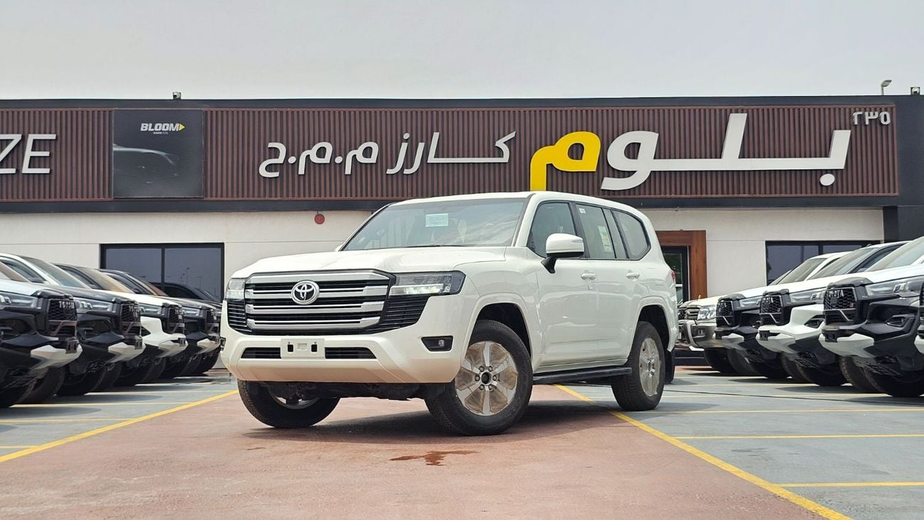 تويوتا لاند كروزر GXR WHITE-BLACK ELECTRIC DRIVER SEATS