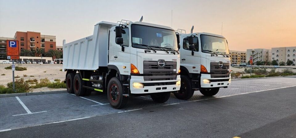 New Hino 700 Series 4041 6x4 30TON 2024YM 2023 for sale in Dubai