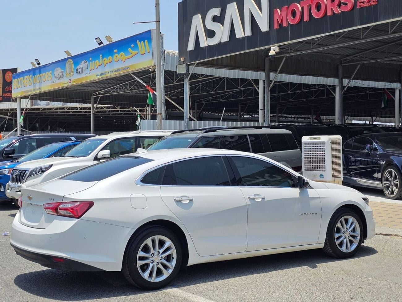 Chevrolet Malibu LTZ NAVIGATION Chevrolet Malibu LTZ 1.5L 4 CYL