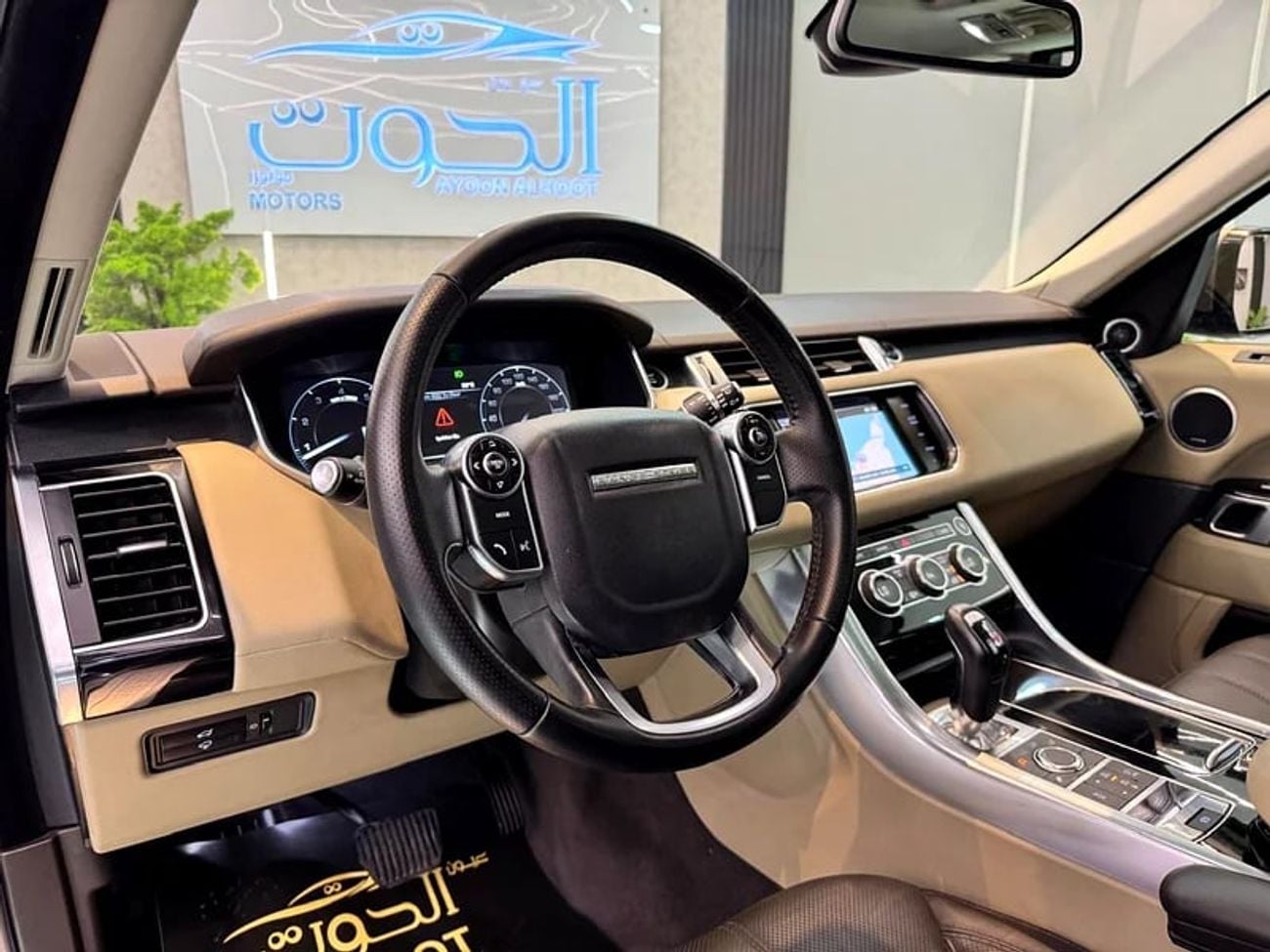 Land Rover Range Rover Sport SUPERCHARGED || GCC II FULLY LOADED || FOOTSTEPS || GIVEN WARRANTY