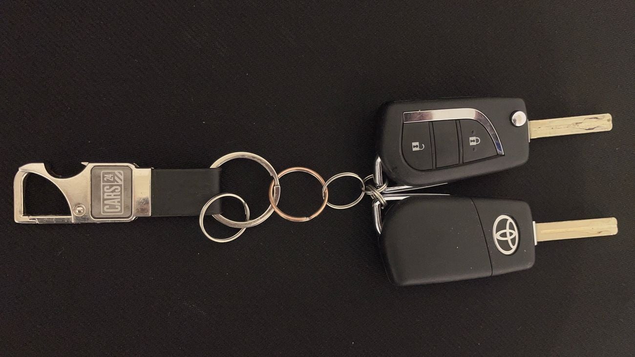 تويوتا راف ٤ EX 2.5 | بدون دفعة مقدمة | اختبار القيادة في المنزل