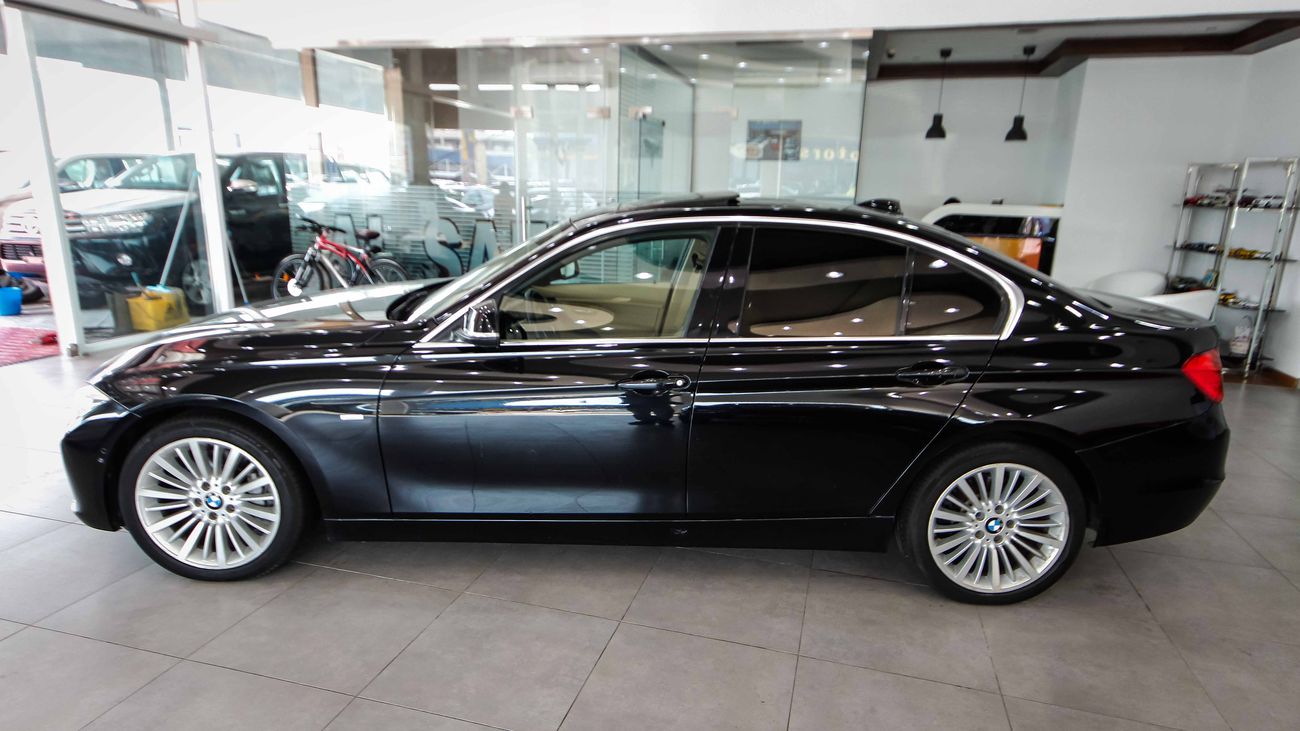 BMW 335i I Luxury