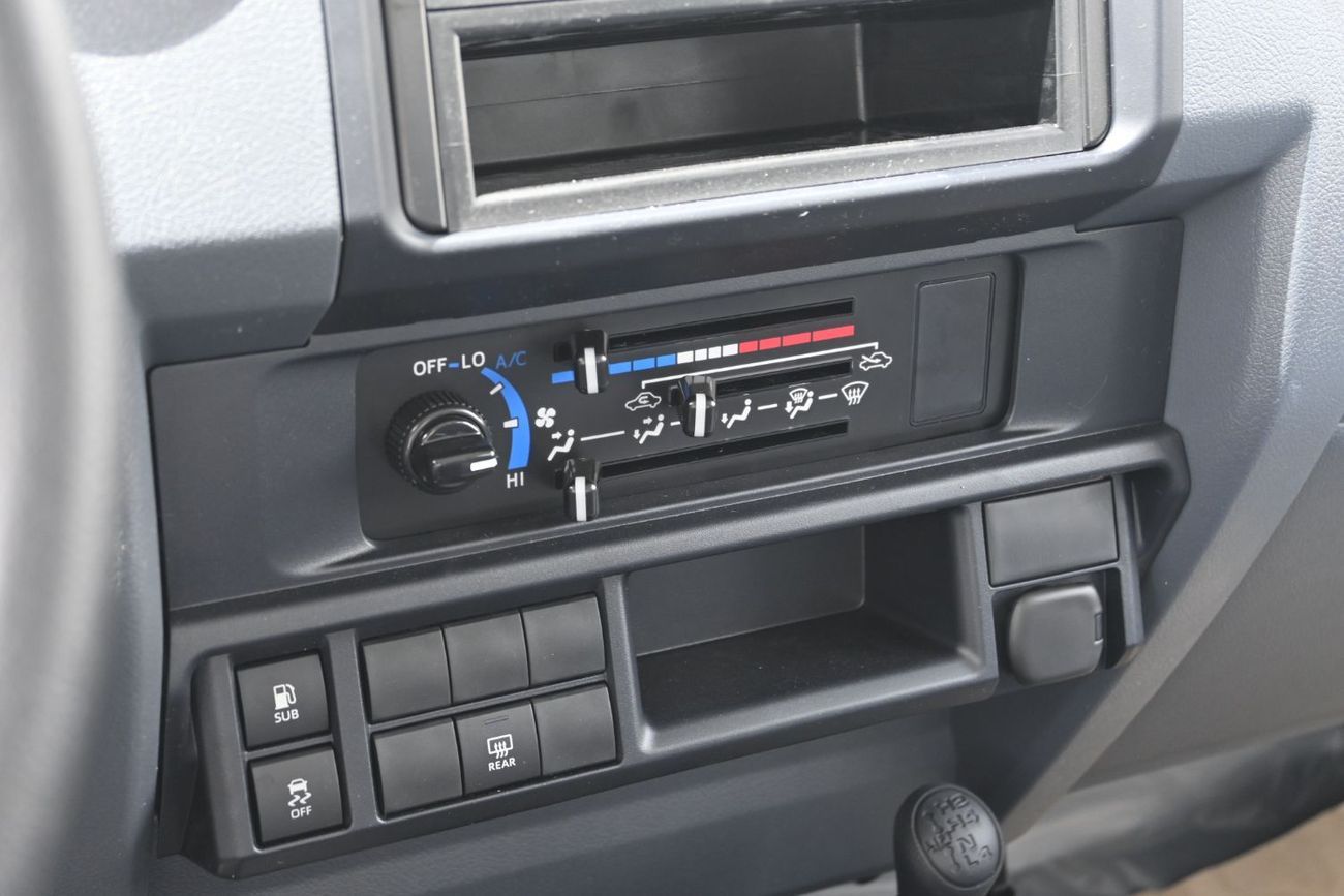 Toyota Land Cruiser 70 Toyota Land Cruiser 70 Series HardTop Manual 4.0L V6, Petrol, 4WD