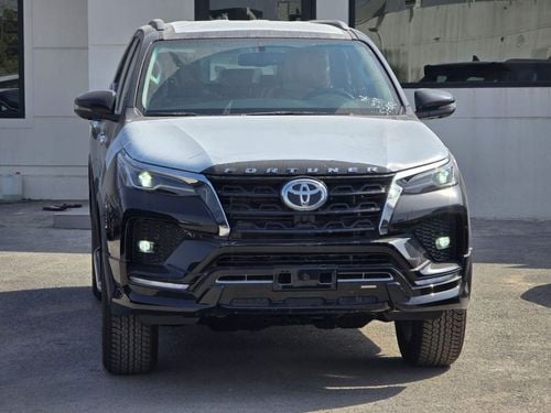 Toyota Fortuner 4.0L PETROL A/T SR5 V6  7 SEATER