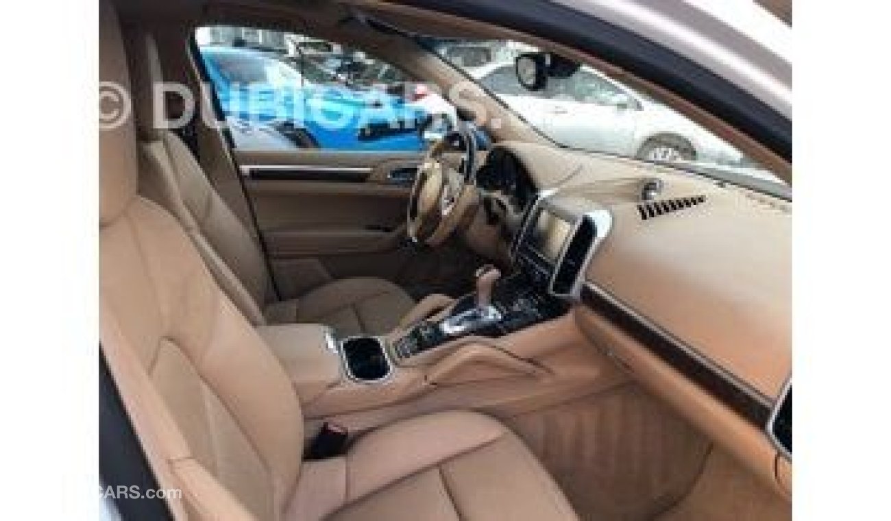 بورش كايان Sالنوع :  بورش كايين    الموديل : 2014    المواصفات : خليجية فل مواصفات سقف بانوراماV8فل مواصفات ستا