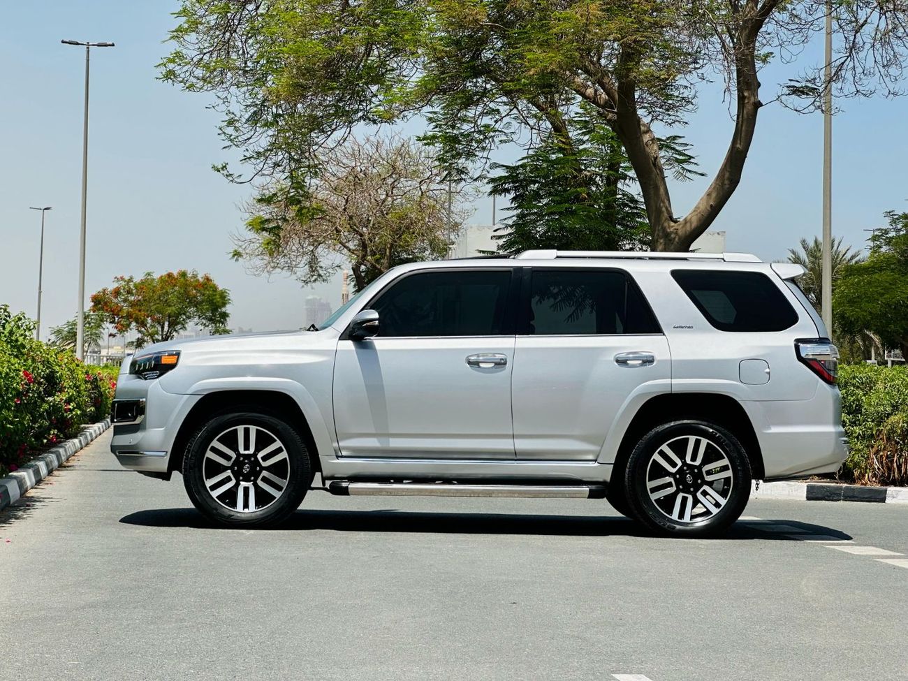 Toyota 4Runner LIMITED Full option