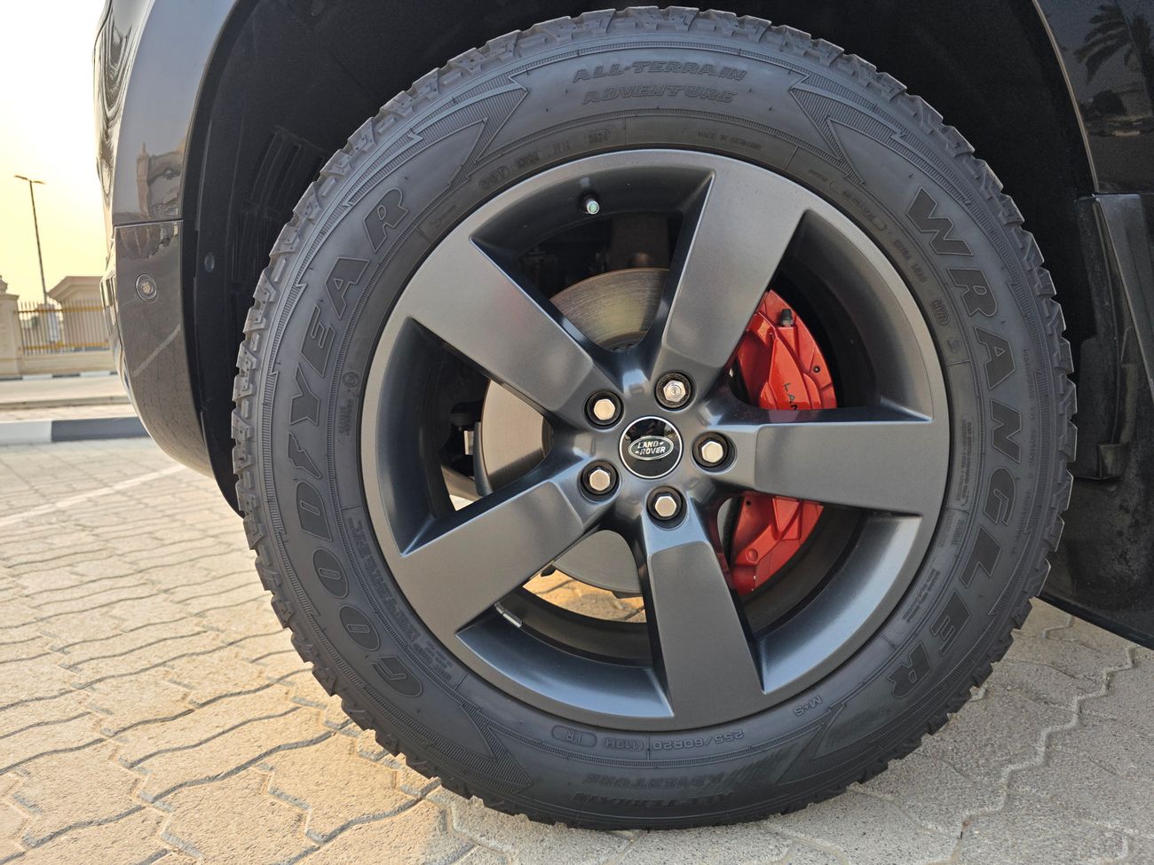 Land Rover Defender 90 P400 X