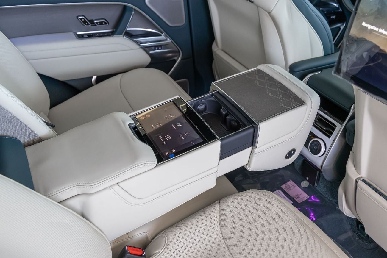 Land Rover Range Rover SV LWB P615 Range Rover | Vogue | SV | GCC | 4.4L Twin-Turbo V8 | SWB | AWD | VIP Rear Seats | 2026