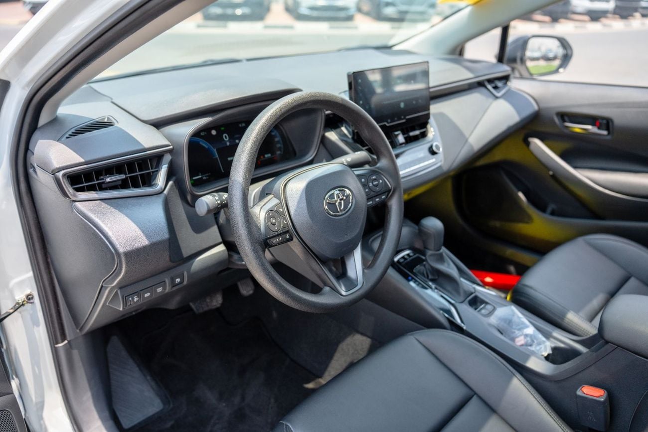 تويوتا ليفين تويوتا ليفين سبورت 2025 النسخة السوداء 1.8 لتر هجين