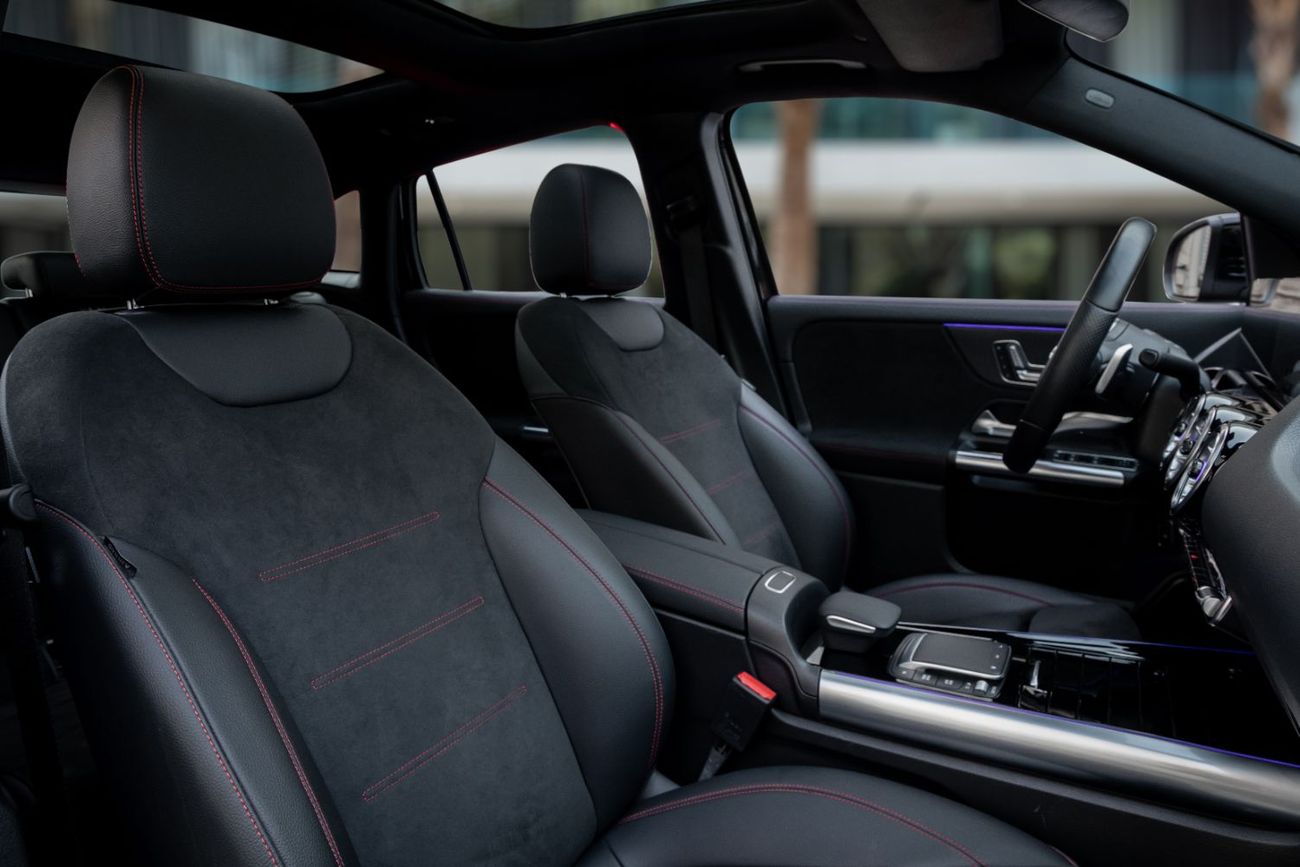 مرسيدس بنز EQA 350 EQA 350 | 3,330 P.M | 0% Downpayment | Extraordinary Condition!