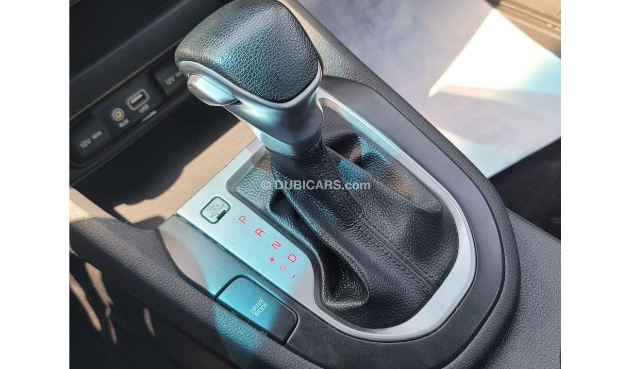 كيا سيراتو SX