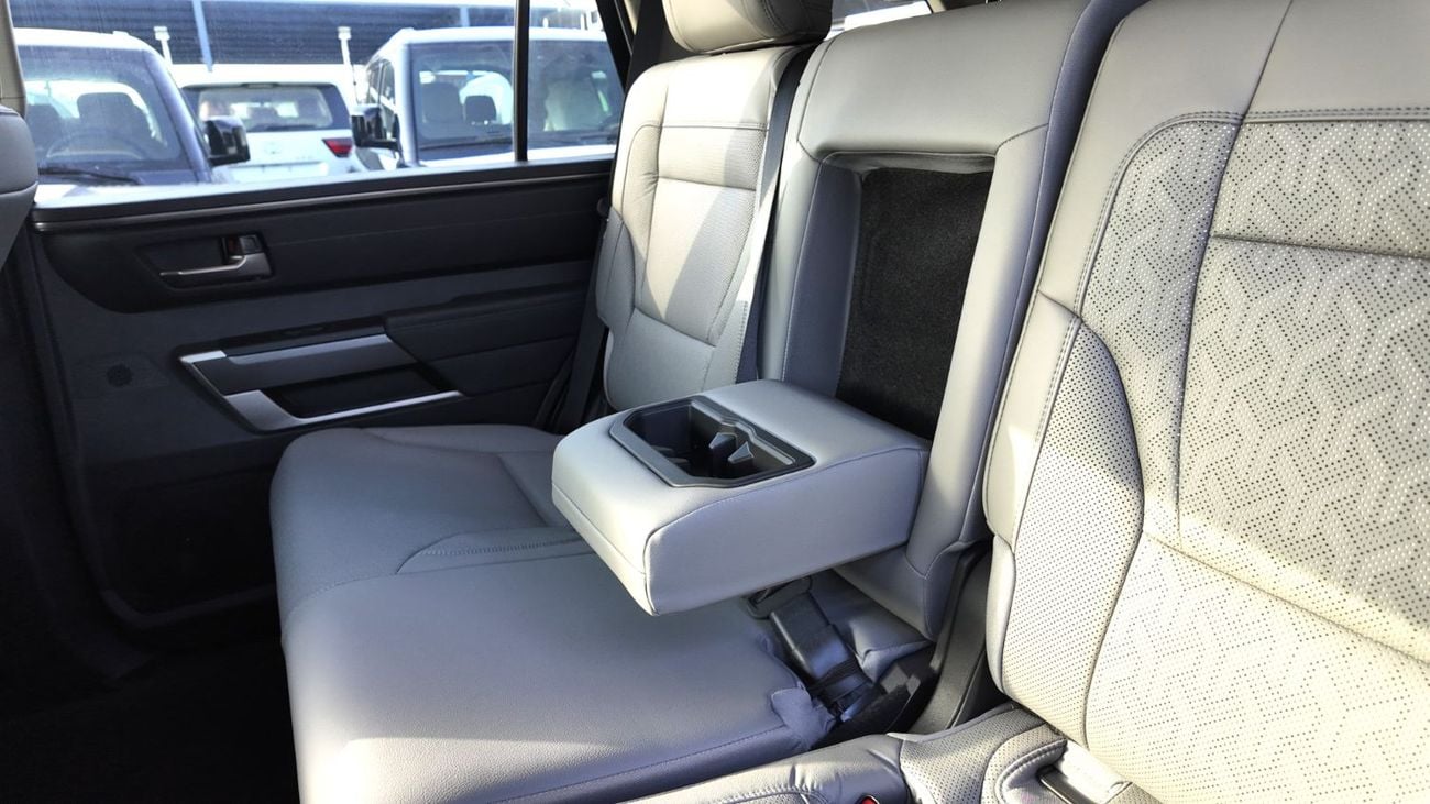 Toyota Sequoia TOYOTA SEQUOIA TRD 3.5 TWIN TURBO HYBRID 2024