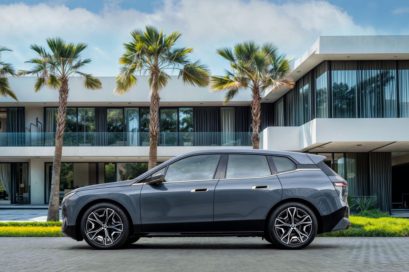 بي أم دبليو iX IX xDrive40 | 3,917 P.M | 0% Downpayment | IX xDrive40 | AGMC Warranty 2028!