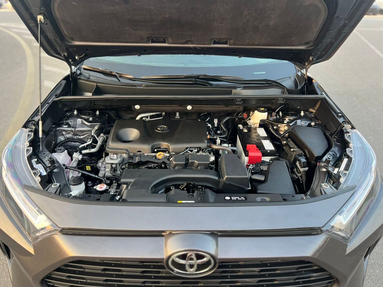 Toyota RAV4 2025 Toyota RAV4 XLE Full Option - 2.5L V6 - Rear CAM - Low Mileage - Radar System -