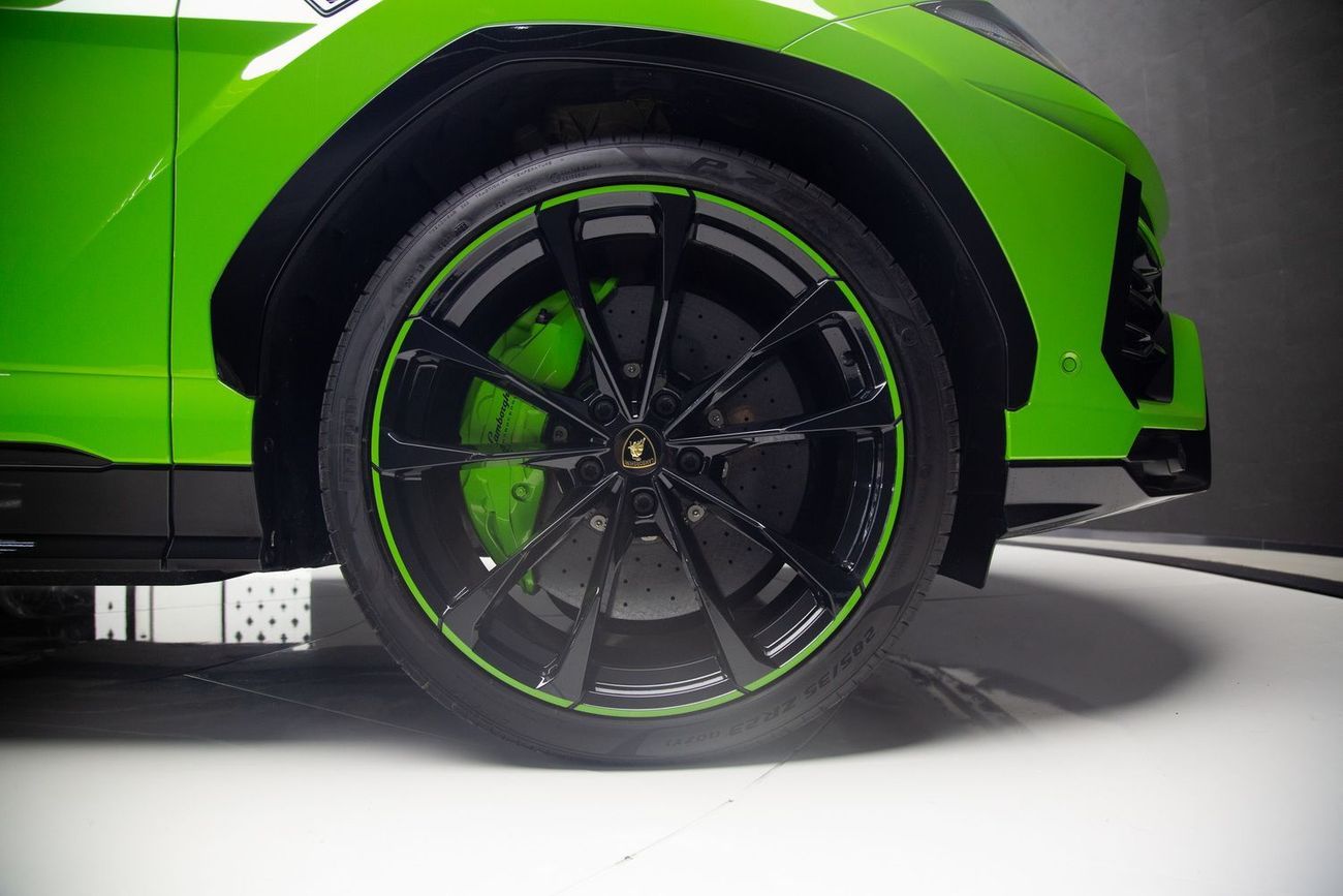 Lamborghini Urus STD 4.0T V8 CAPSULE