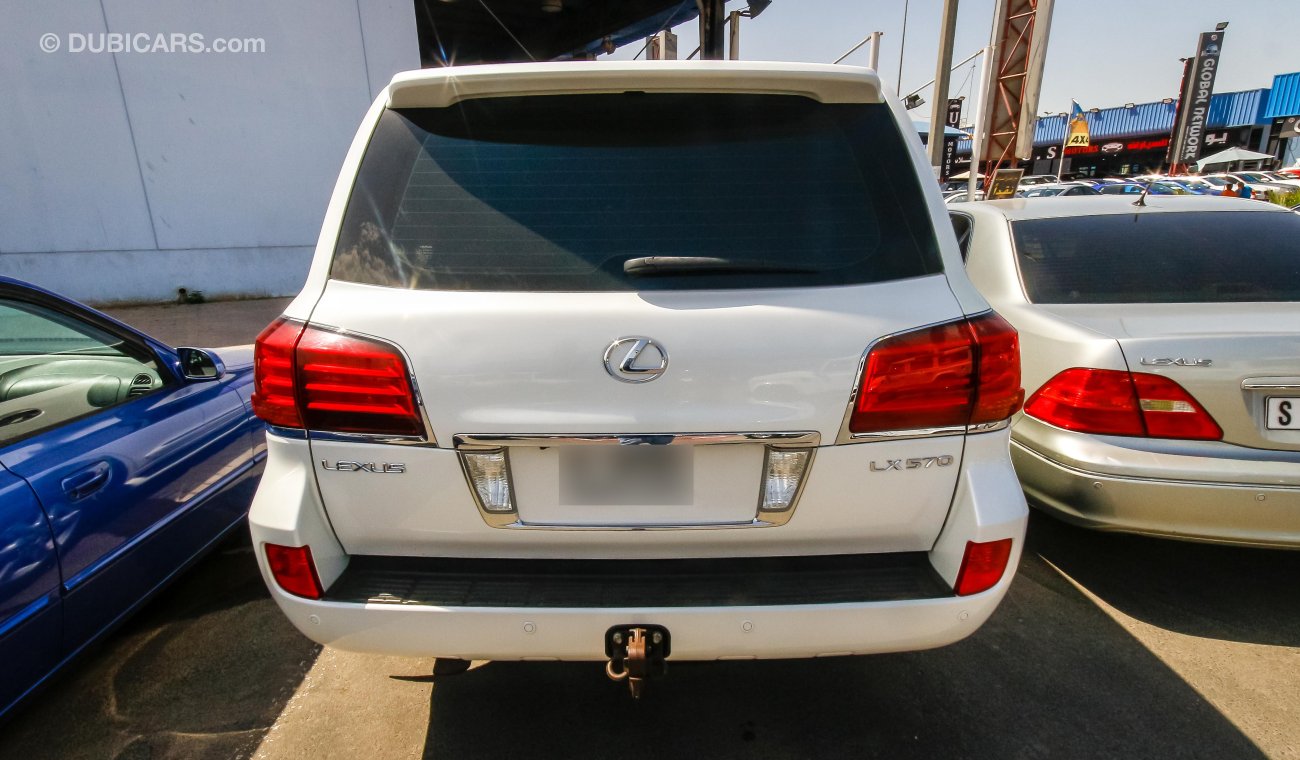 Lexus LX570