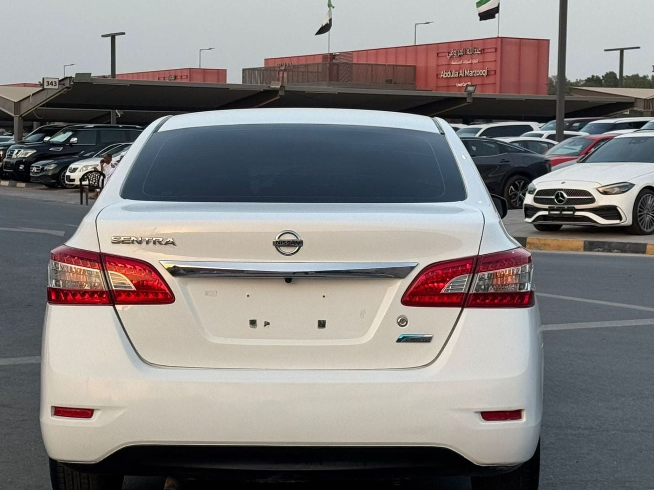 نيسان سنترا ممتازة من الداخل و الخارج