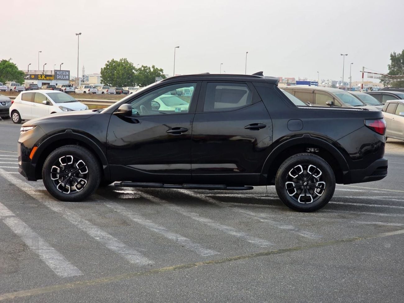 Hyundai Santa Cruz SEL (NON GCC) 2024 Model full option 2.5L engine Sunroof , Push button and leather seats