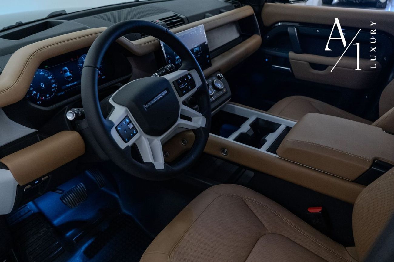 Land Rover Defender P400 110 X-Dynamic SE 3.0L (5 Seater) 2025 Defender, 5 Years Land Rover Warranty, Delivery Kms, GCC