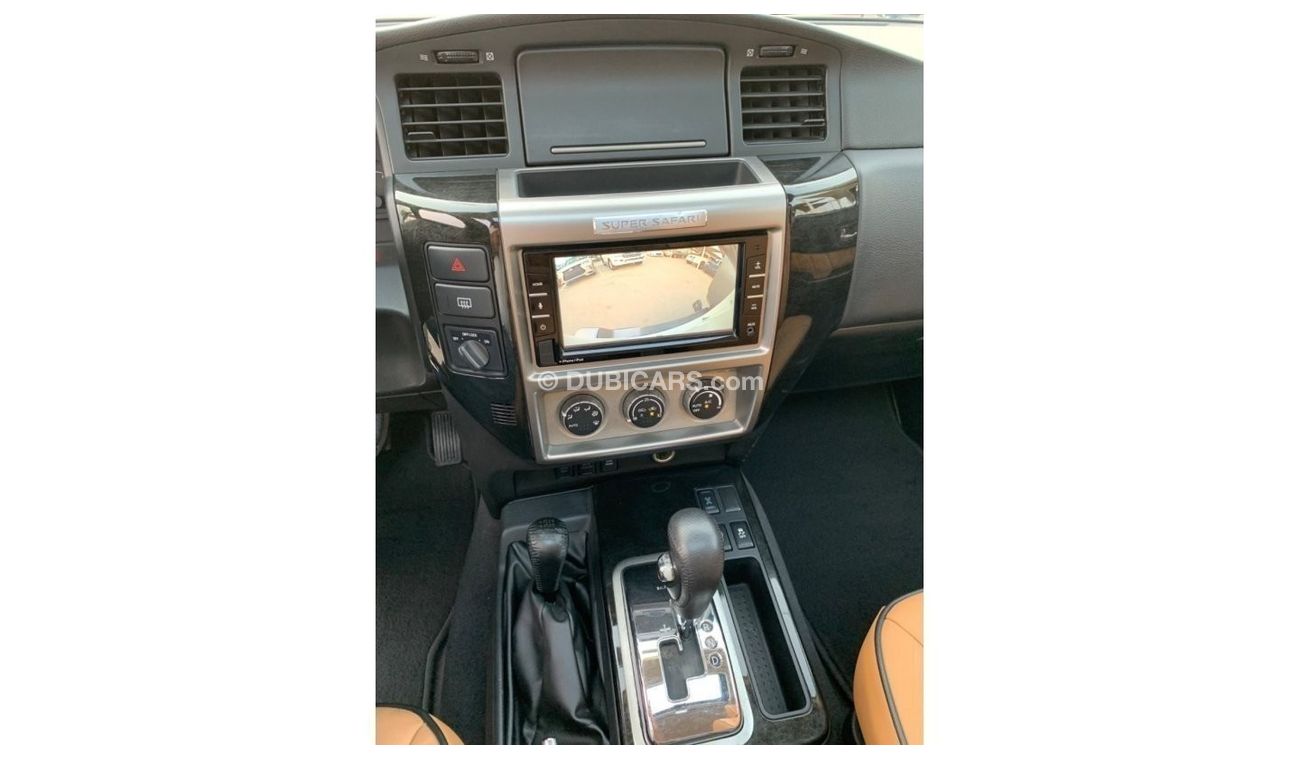 Nissan Patrol Super Safari