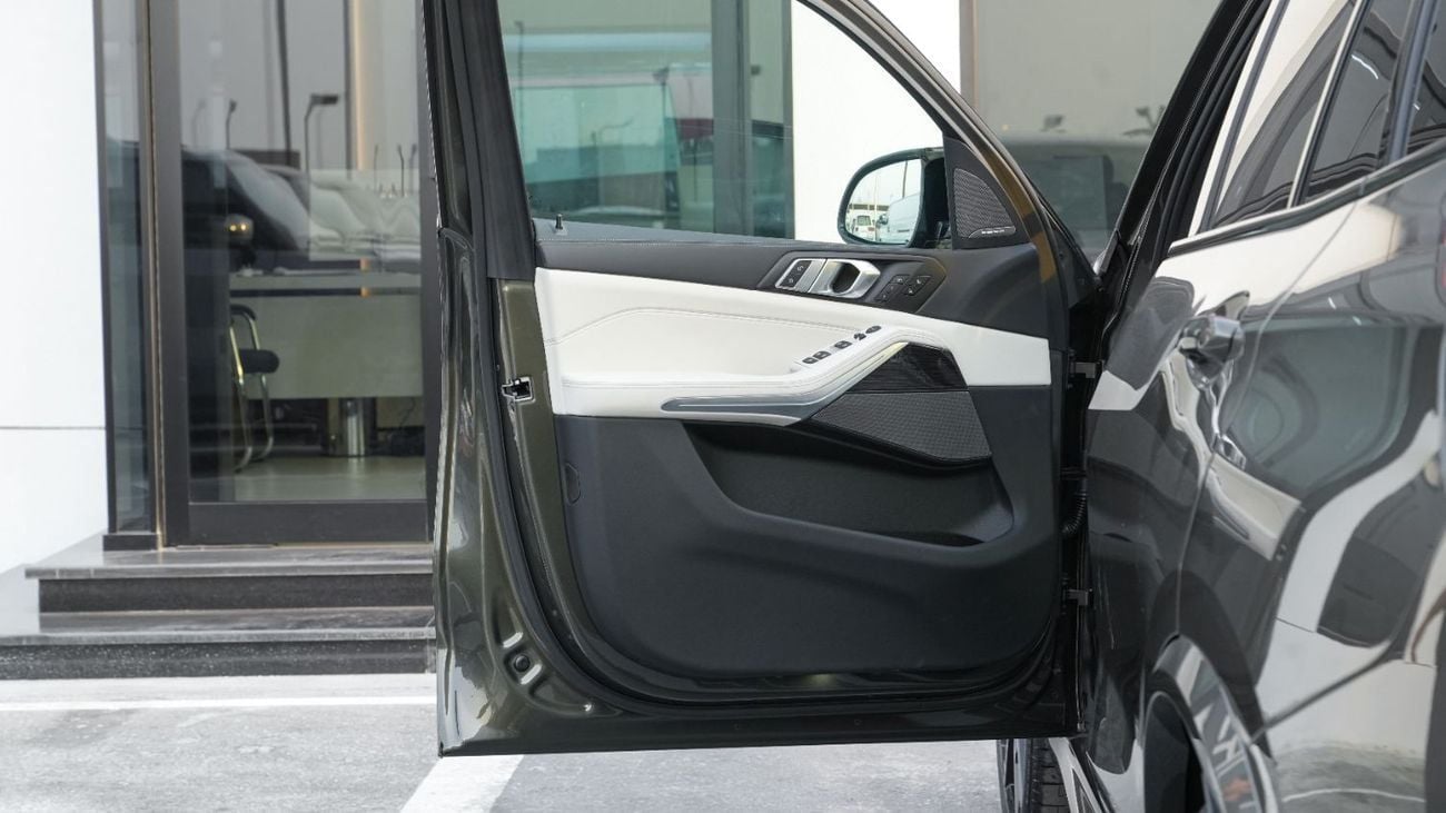 BMW X5 M60i V8 M-SPORT PRO 2026 MY EXPORT PRICE