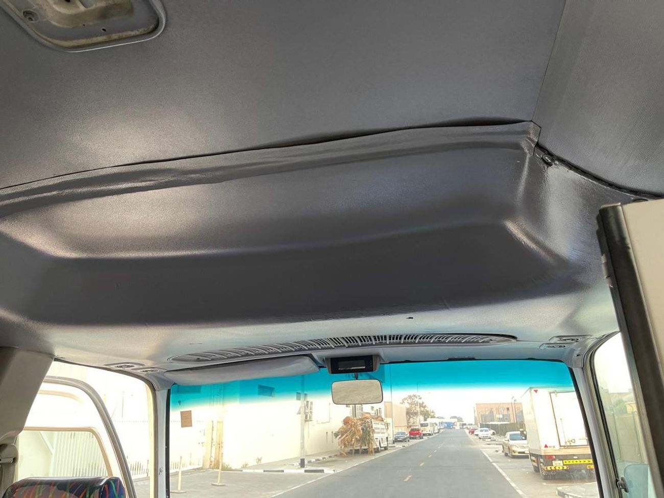 Toyota Coaster EXCELLENT CONDITION | 3.7L DIESEL | LHD | MANUAL | 30 SEATERS