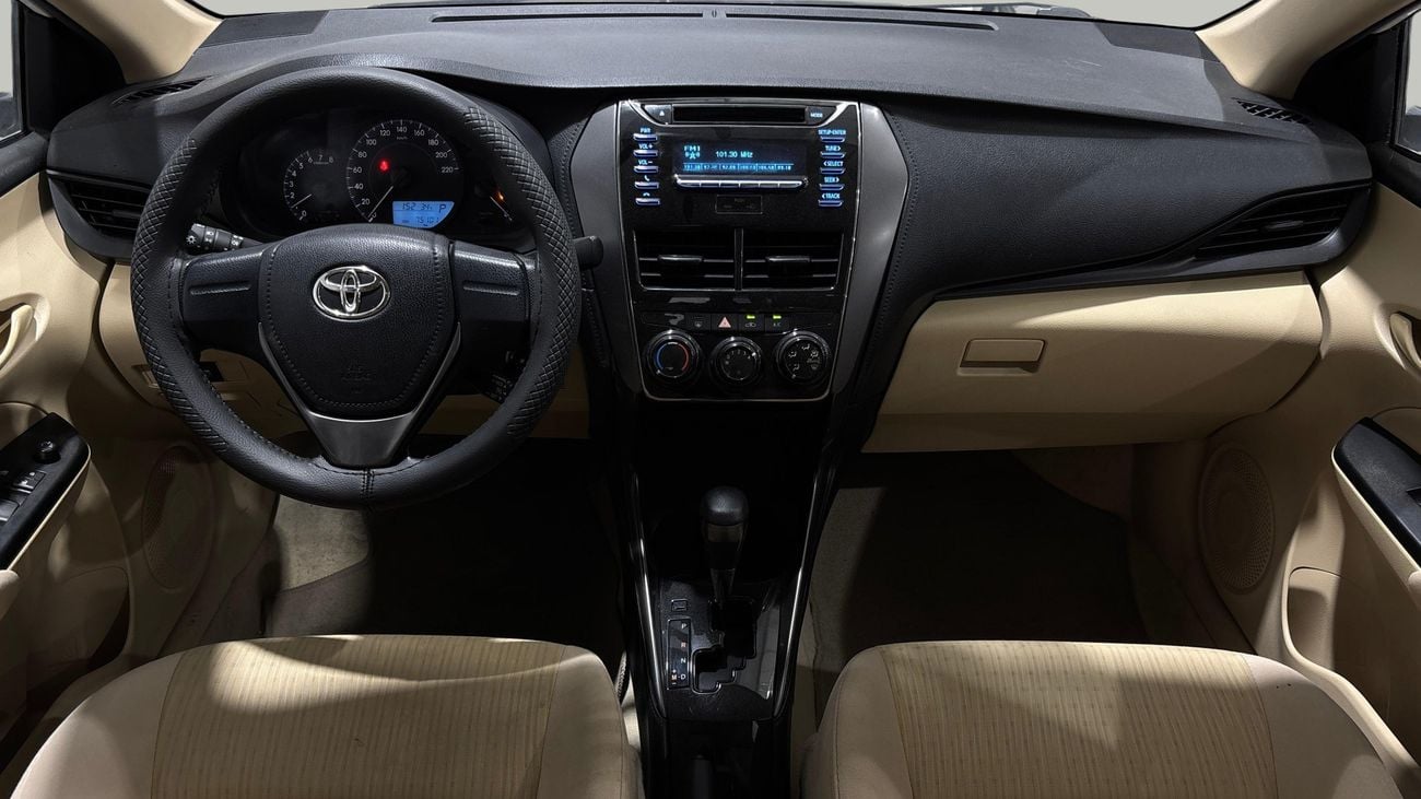 Toyota Yaris SE, миниатюра 7