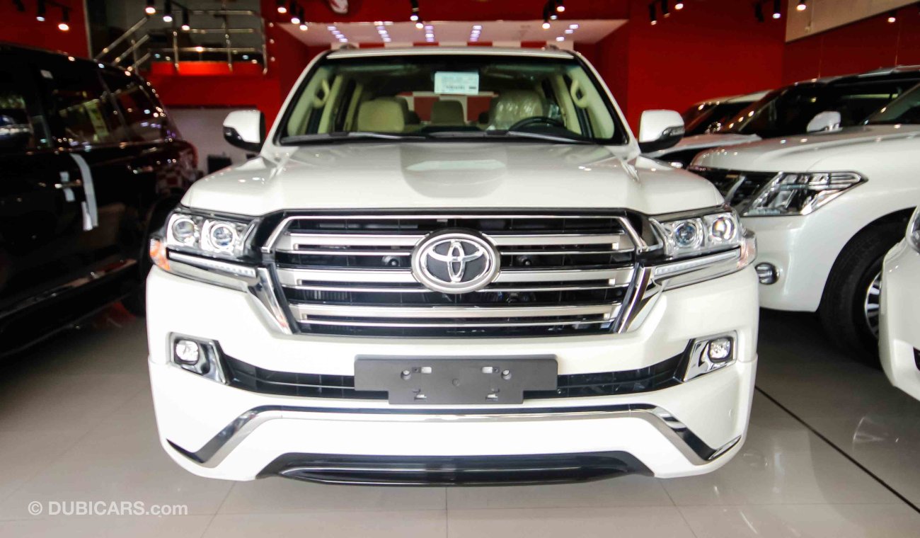 Toyota Land Cruiser VXR V8 Platinum Edition