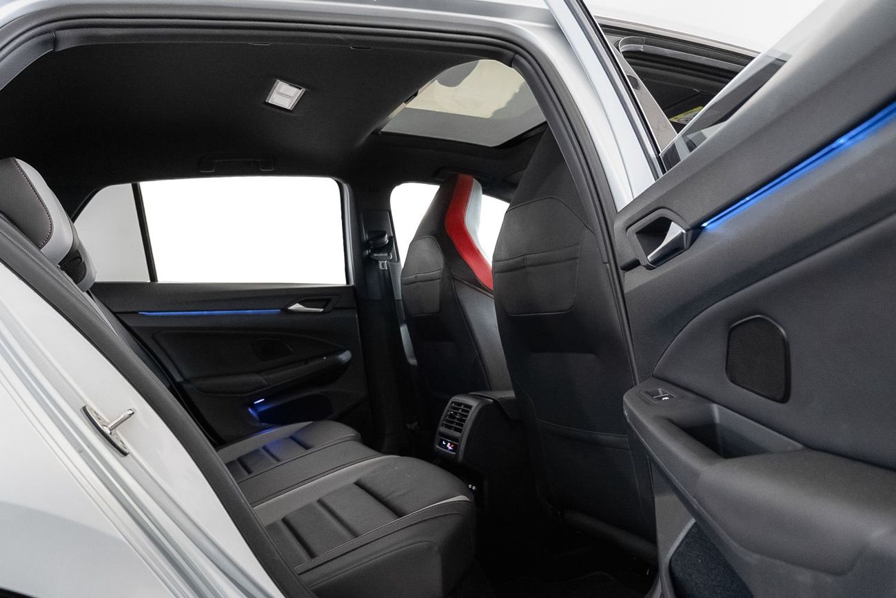 فولكس واجن جولف GTI P2