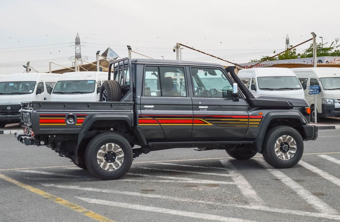 تويوتا لاند كروزر بيك آب TOYOTA LAND CRUISER 79 2.8L 4WD DIESEL PICKUP 2025
