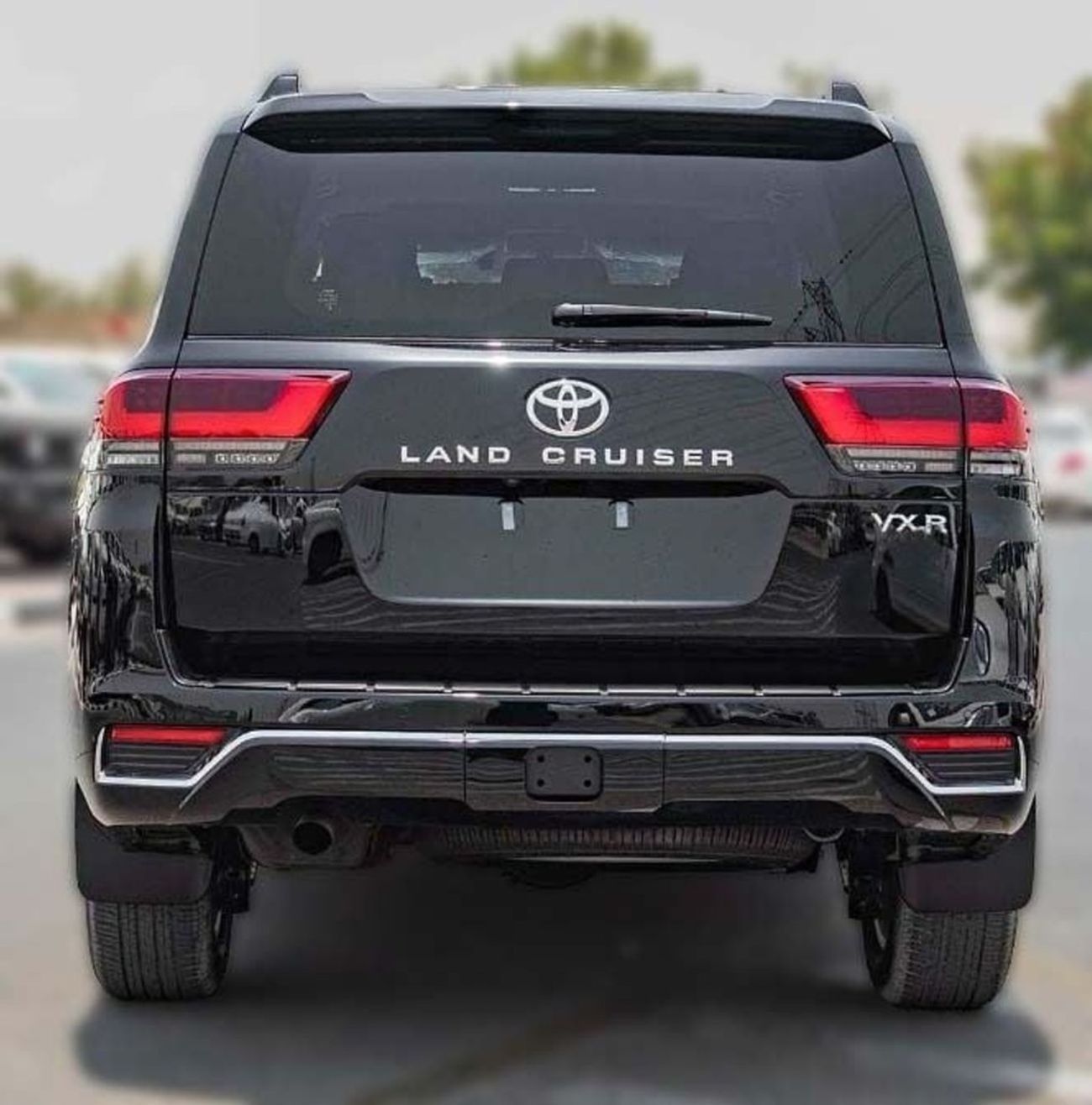 Toyota Land Cruiser Toyota Lc300 VXR diesel engine 3.3L twin turbo engine RHD Japanese specs 2025 brand new  8 seaters