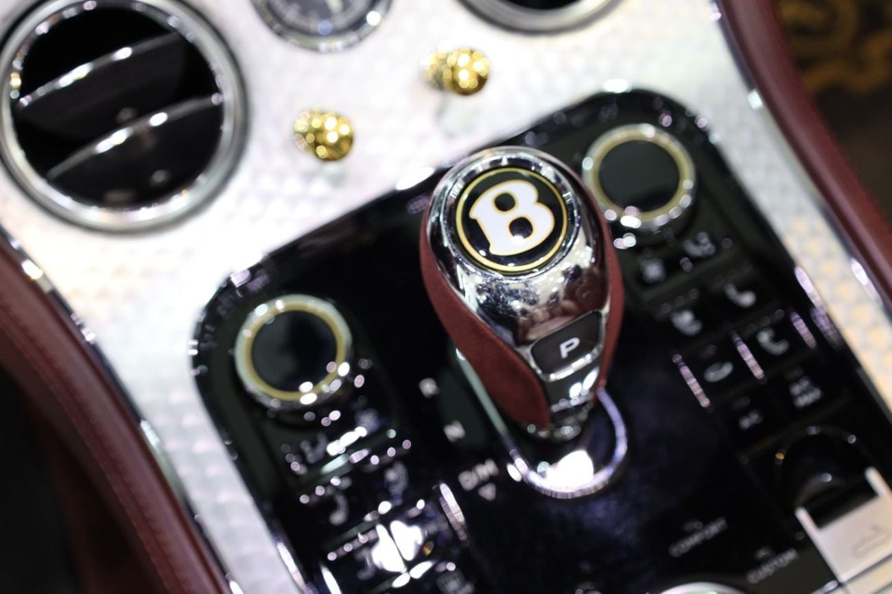 Bentley Continental Number 1 Edition by Mulliner, 1 OF 100, Carbon Fiber Body Kit, GCC Specs!!