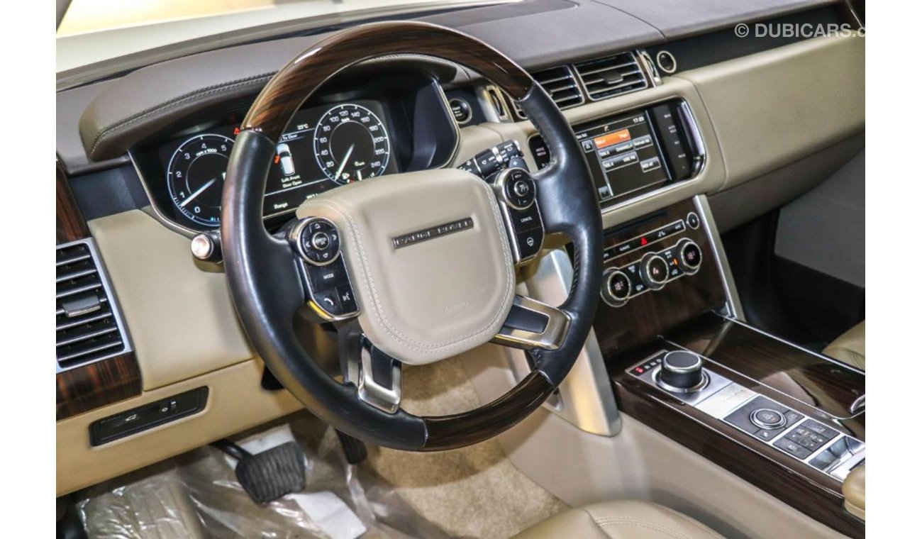 لاند روفر رانج روفر فوج HSE Range Rover Vogue HSE 2015 GCC under Warranty with Zero Down-Payment.