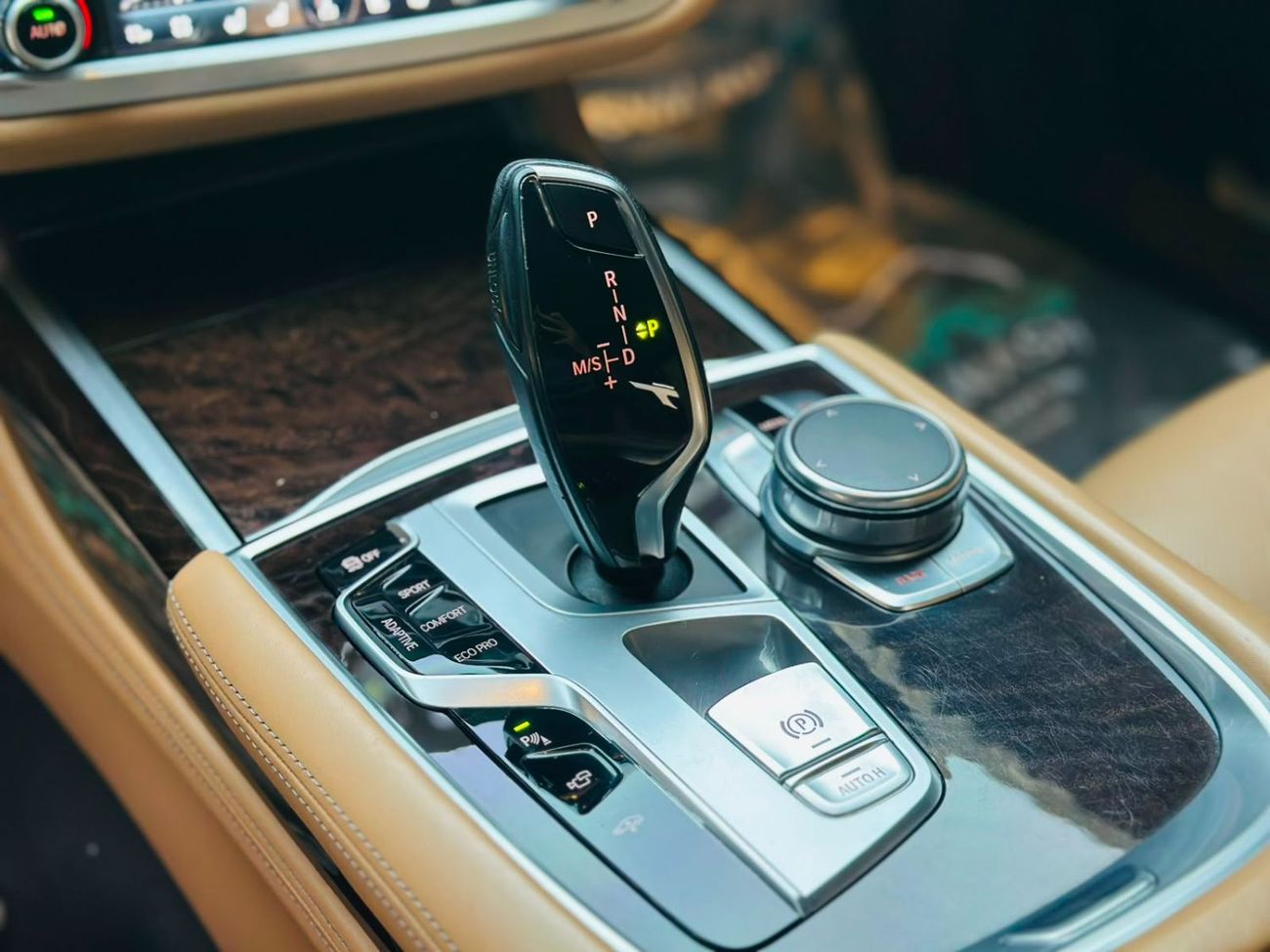 بي أم دبليو 740Li PURE EXCELLENCE