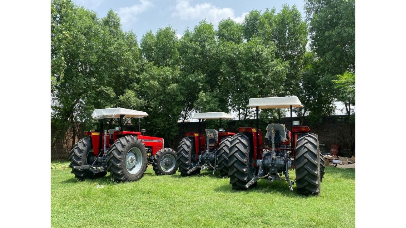 ماسي فيرجوسون 385 BRAND NEW FOR EXPORTS