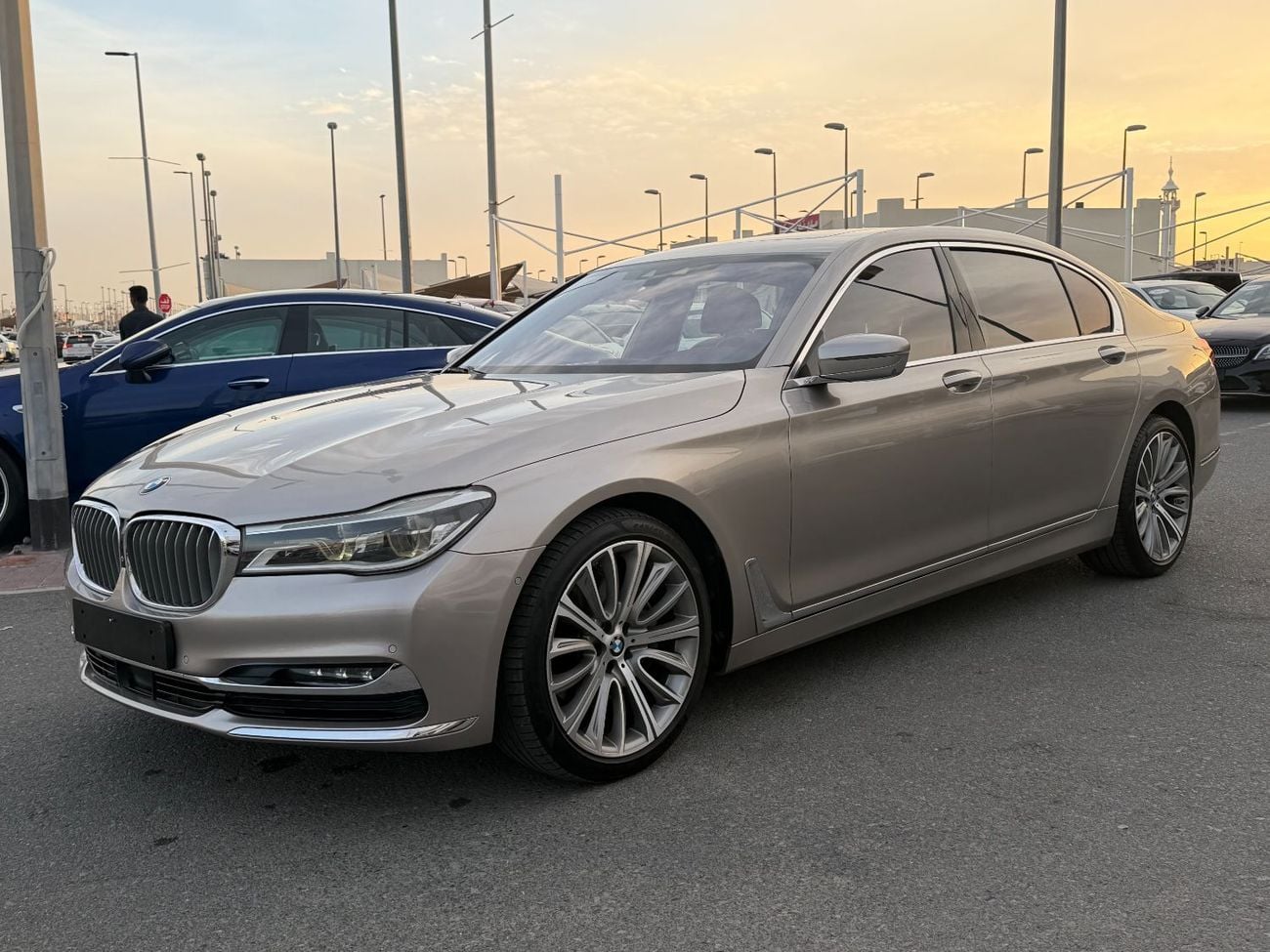 بي أم دبليو 740Li