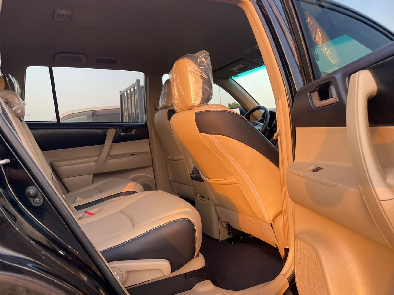 Toyota Highlander 2011 Toyota Highlander MidOption+ Electric Seats & Rear CAM - 7 Seater 3.5L V6 - 4x4 AWD - 79,000 Mi