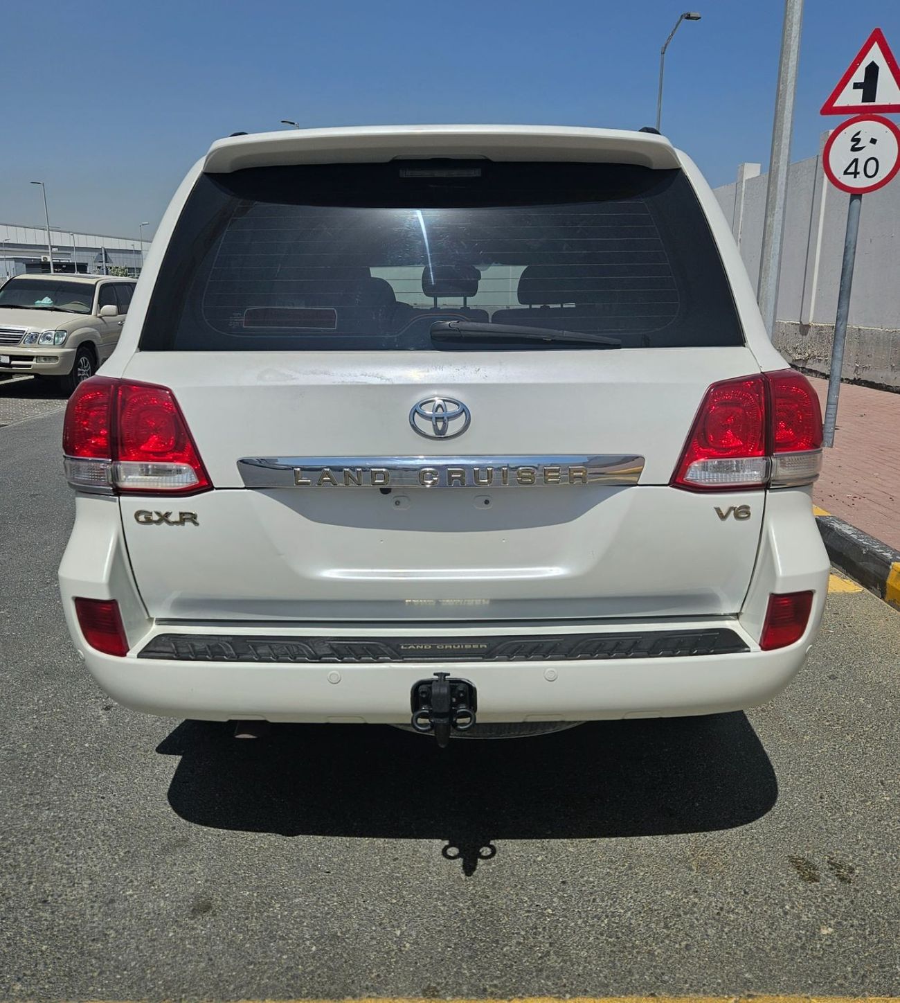 Toyota Land Cruiser model 2009 v6