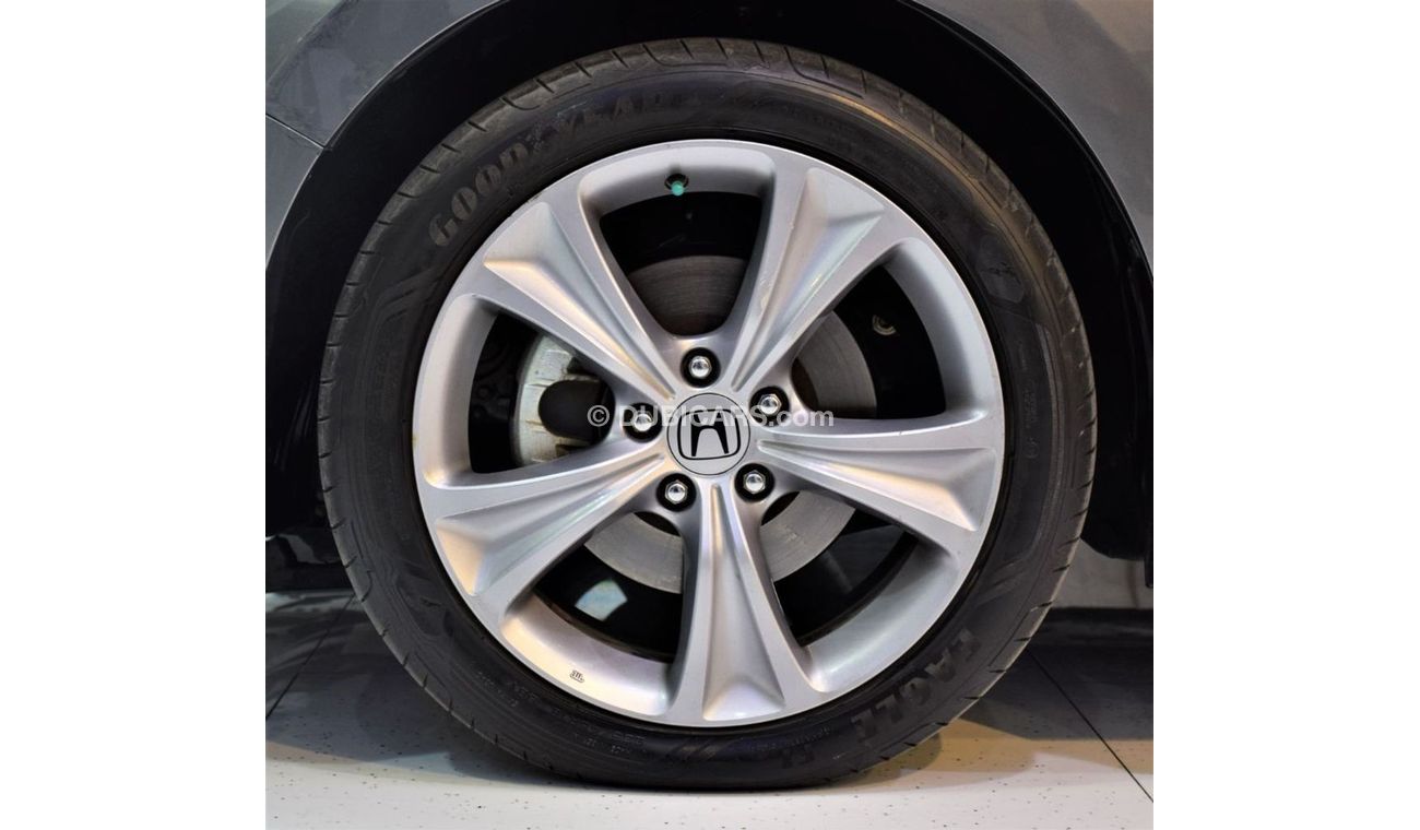 Honda Accord EXCELLENT DEAL for this Honda Accord Coupe V6 2012 Model!! in Grey Color! GCC Specs