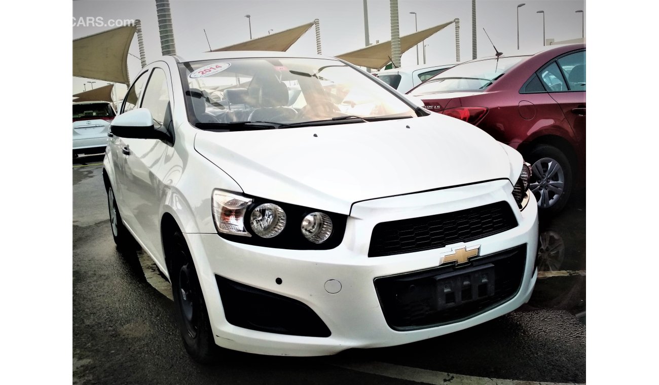 Chevrolet Sonic 2014 WHITE GCC NO PAIN NO ACCIDENT PERFECT