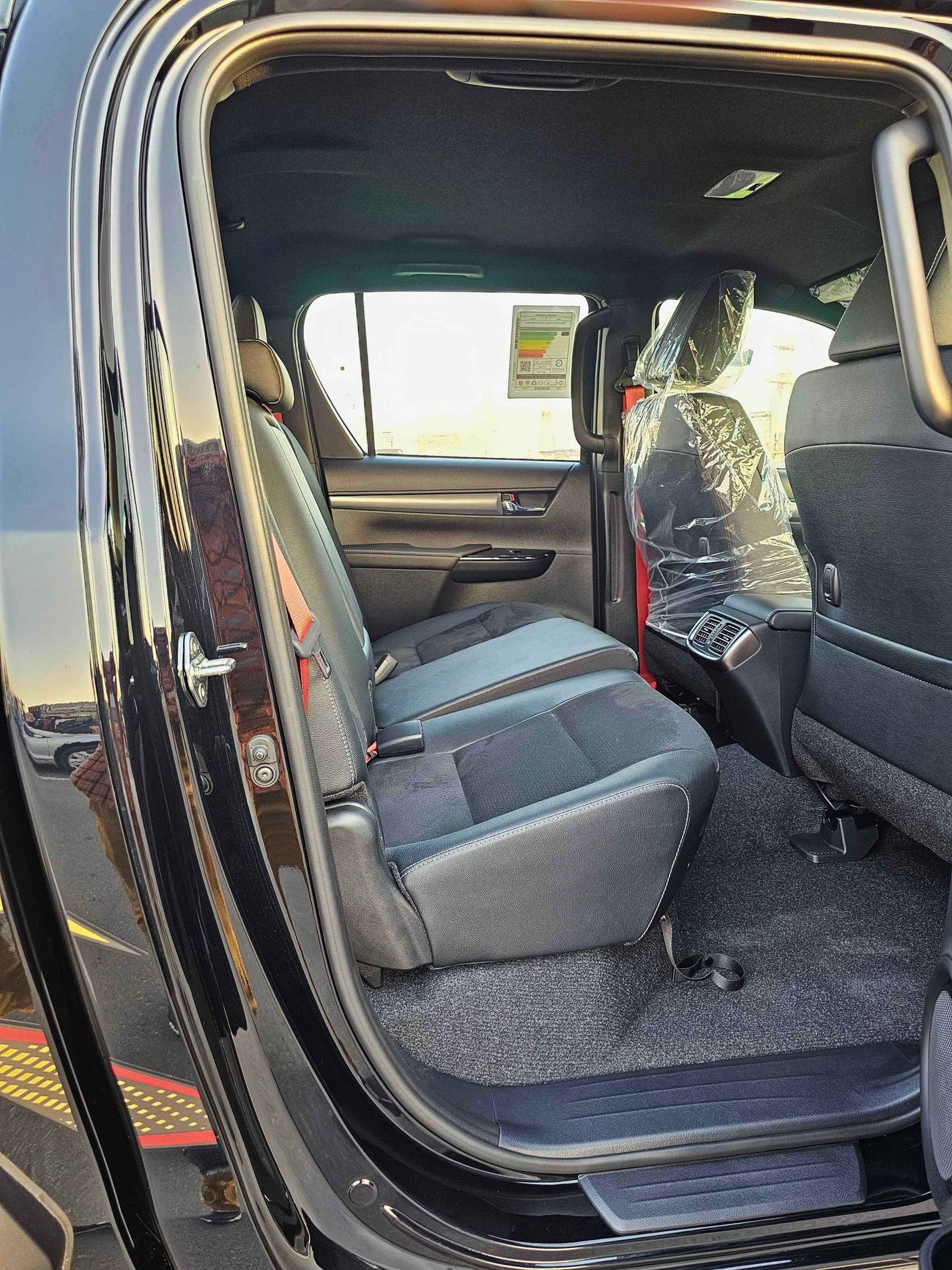 Toyota Hilux GR-S / V4 / 2.8L DIESEL / A/T / DVD / 360” Camera/ Roll Bar ( CODE # HDGR28AF)