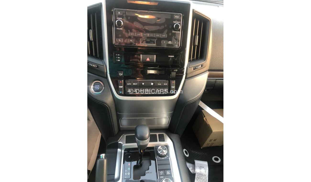 Toyota Land Cruiser TOYOTA LAND CRUISER GX.R, 4.5L, DIESEL, FULL OPTION, WITH LEATHER , BLACK COLOR, MODEL 2021 FOR EXPO