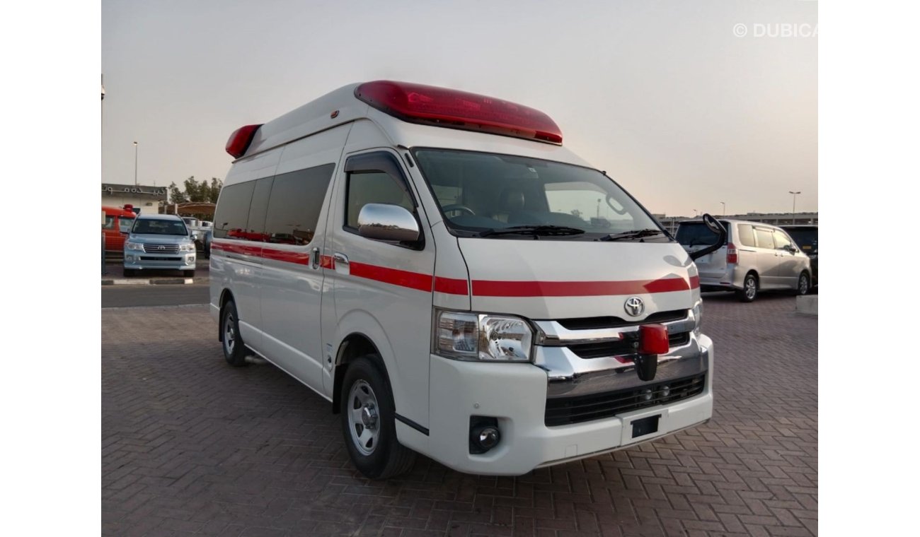 تويوتا هاياس TOYOTA HIACE AMBULANCE RIGHT HAND DRIVE (PM1566)