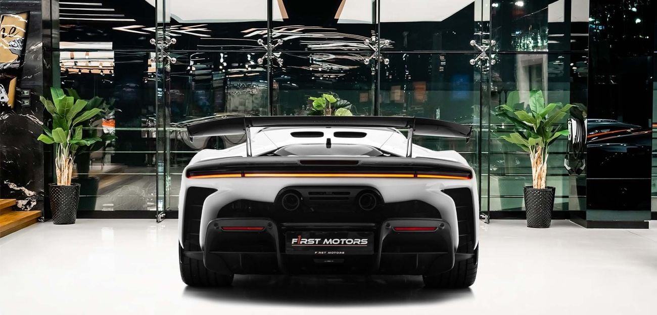 فيراري SF90 ستراديل سترادالي 4.0-liter twin-turbocharged V8 engine + 3 electric motors | Warranty
